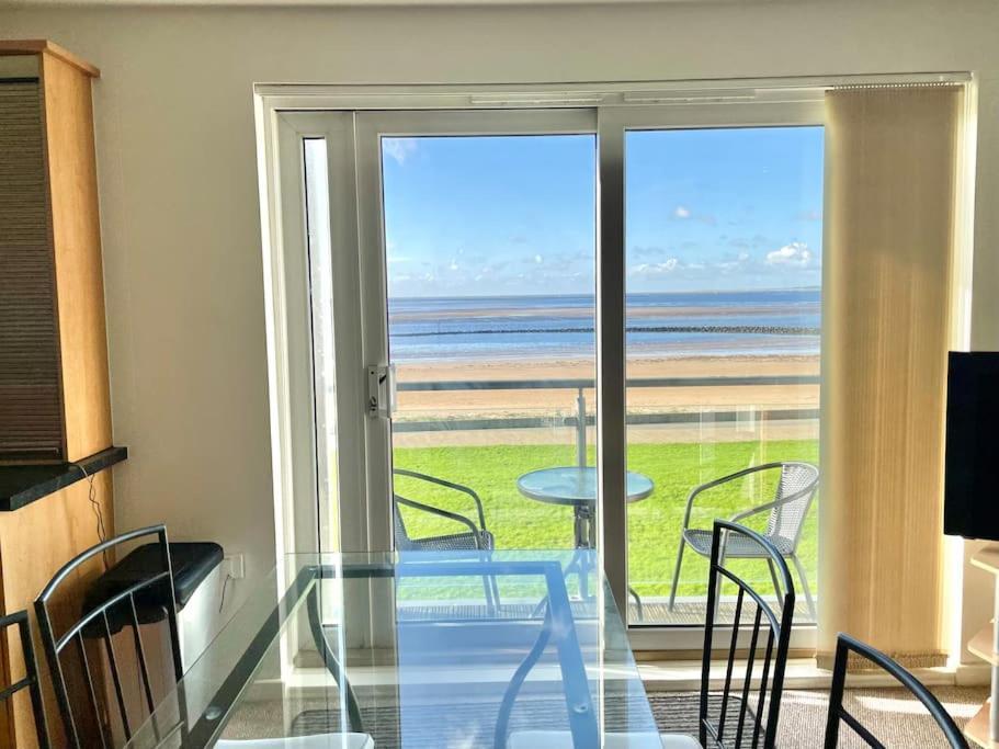 Beachfront Bliss With Spectacular Views ラネリー エクステリア 写真