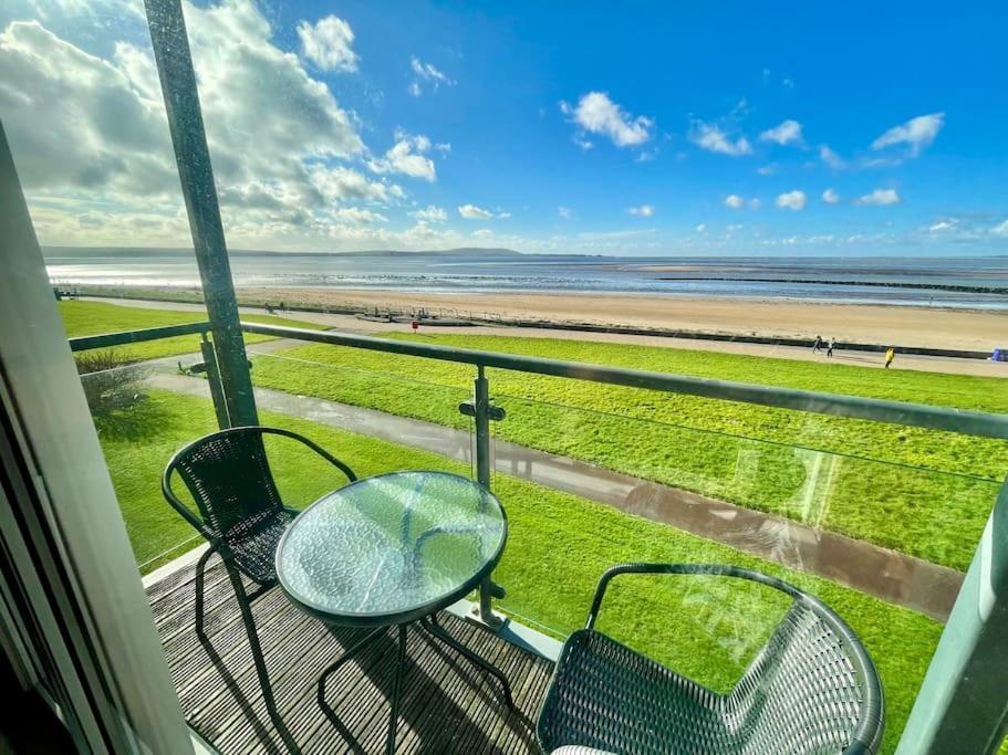 Beachfront Bliss With Spectacular Views ラネリー エクステリア 写真